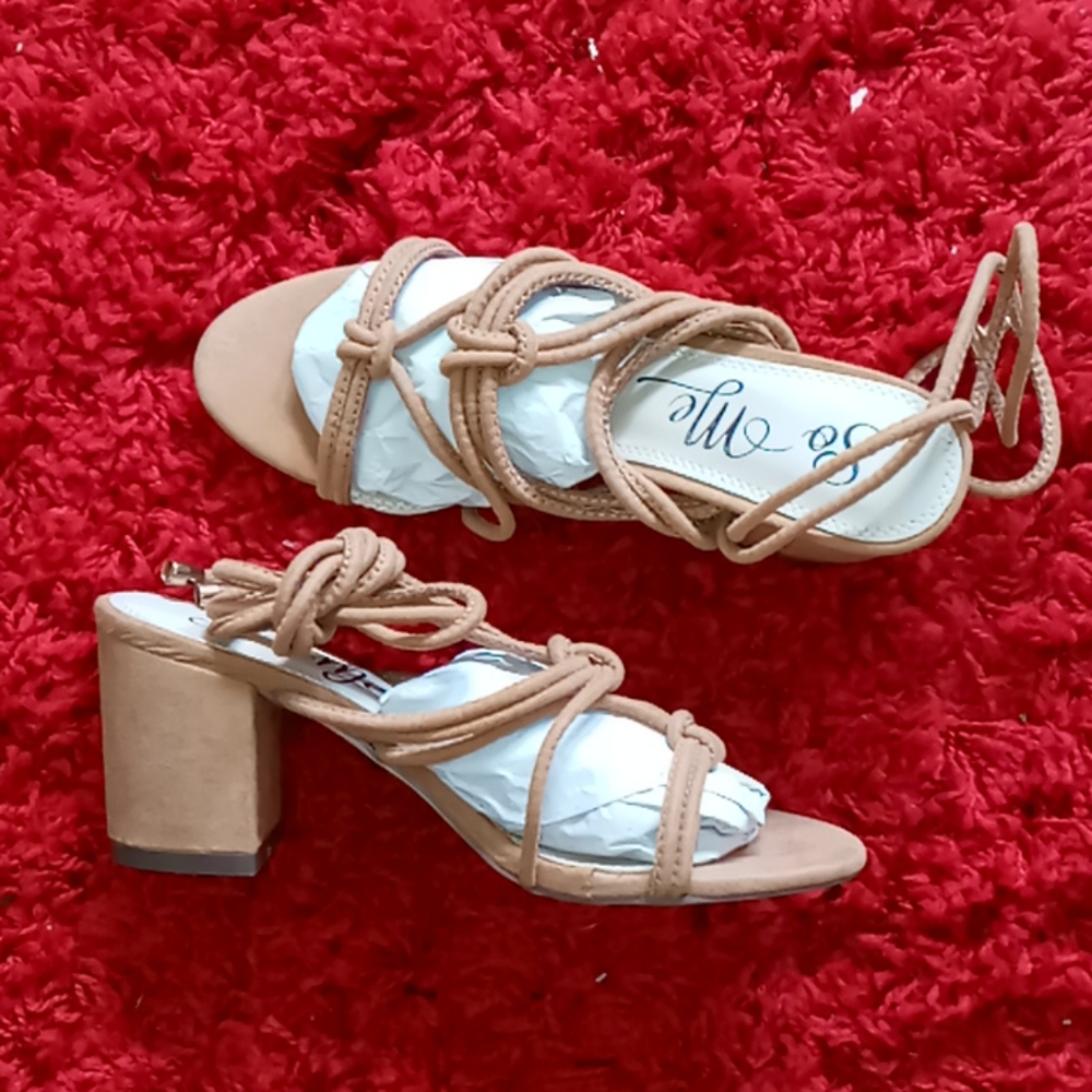Laced up sandals - Picture 4 of 5